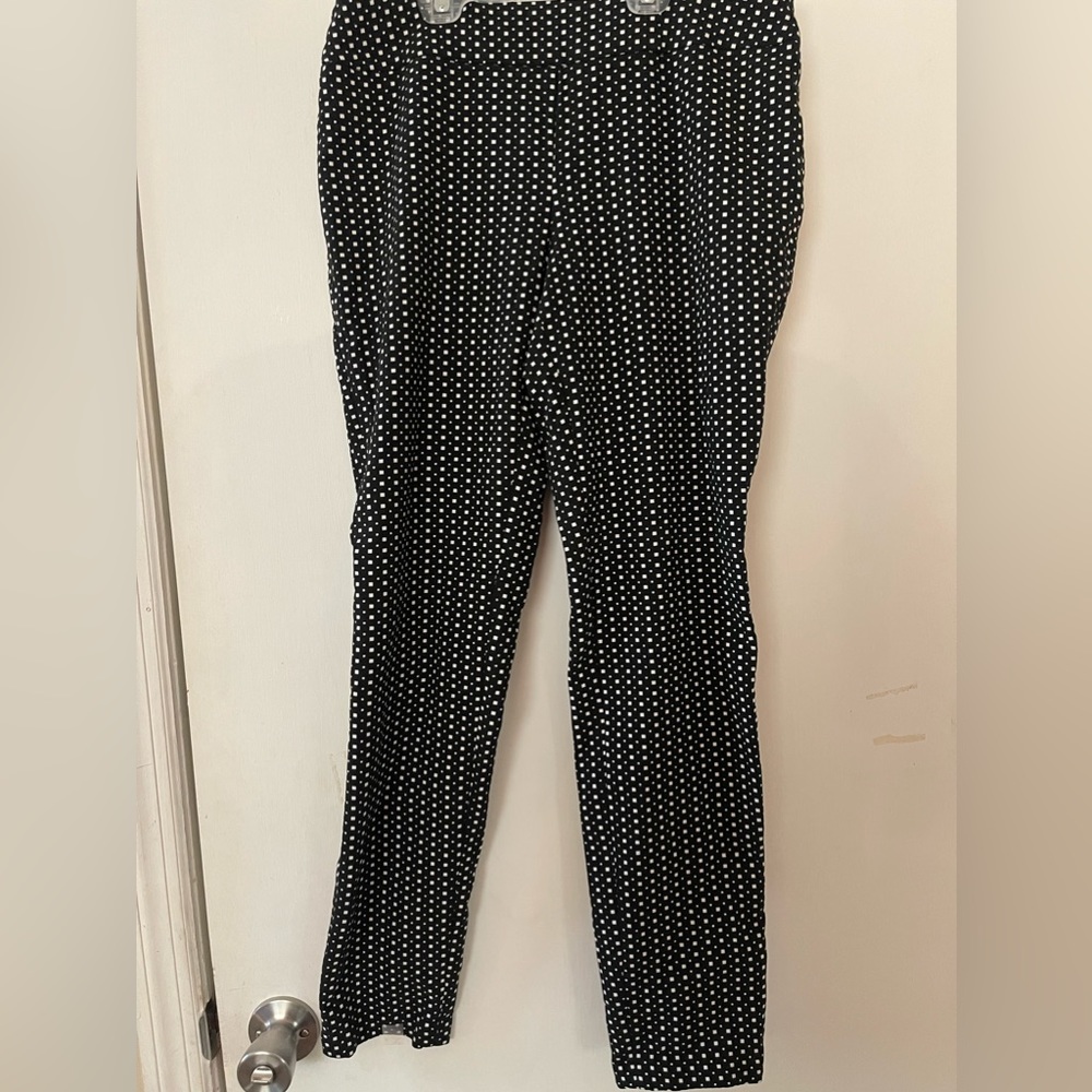 Very cute Cato’s pants! Size 6.In perfect condition!